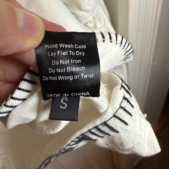 POL White Cotton Outseam Jacket with Black Contrasting stitching - Picture 9 of 11